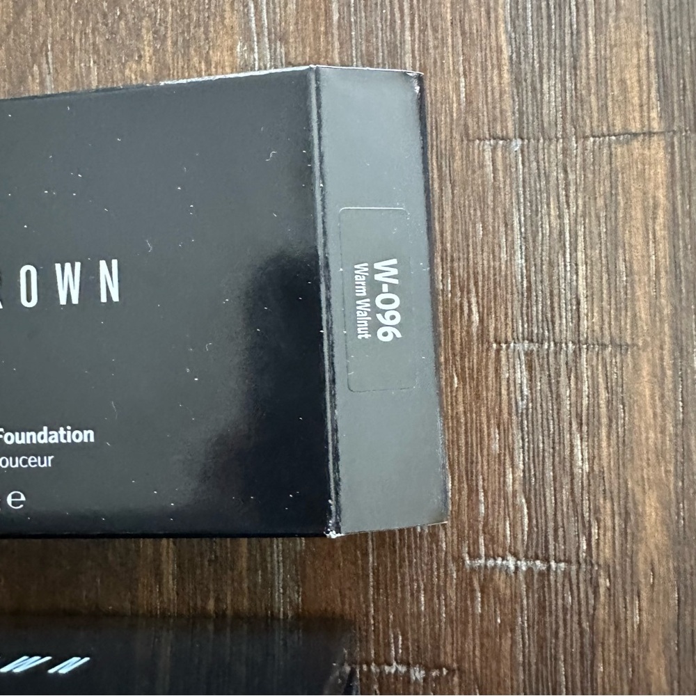 NIB Bobbi Brown Skin Weightless Power Foundation .38 oz W-096 WARM WALNUT - Picture 6 of 6